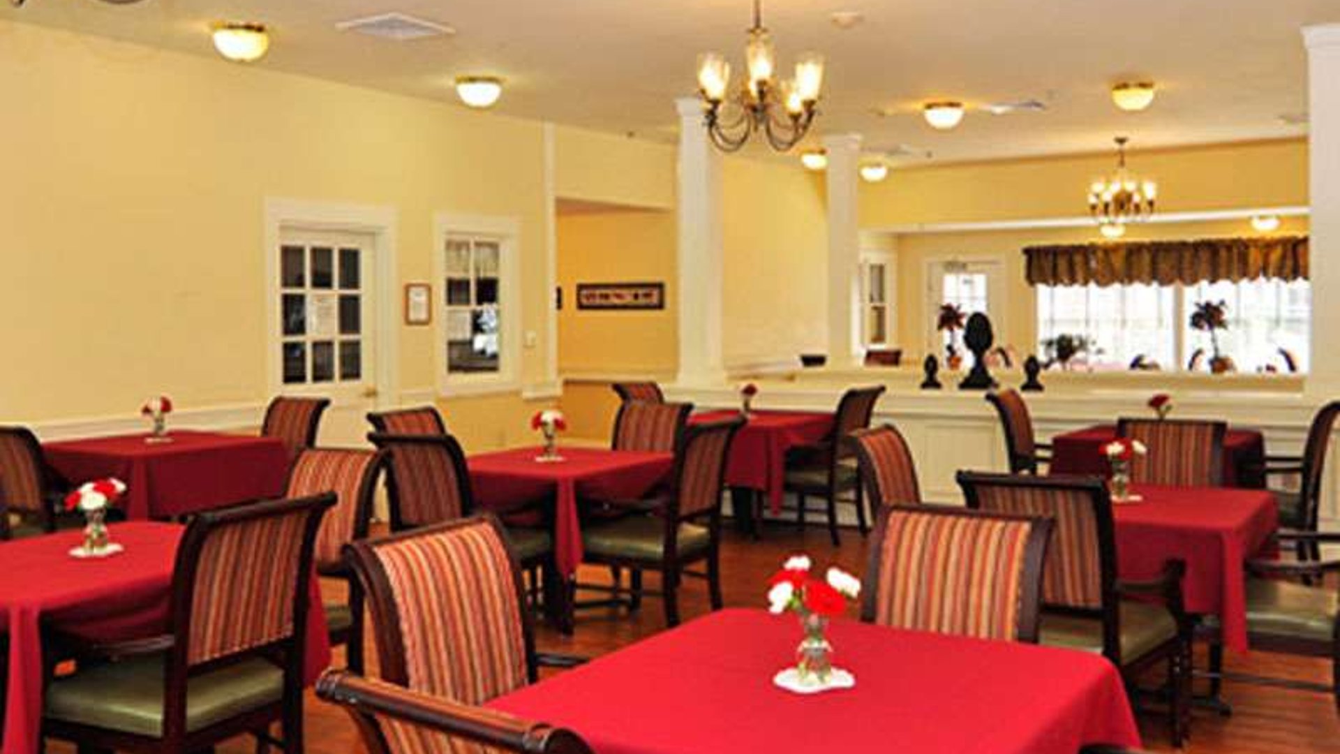 System.Collections.Generic.List`1[AFS.Common.Models.Photo] - Image 2