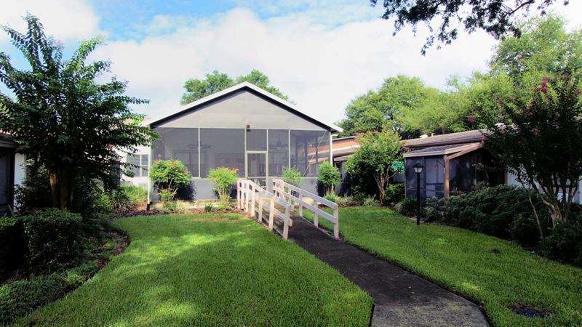 System.Collections.Generic.List`1[AFS.Common.Models.Photo] - Image 4