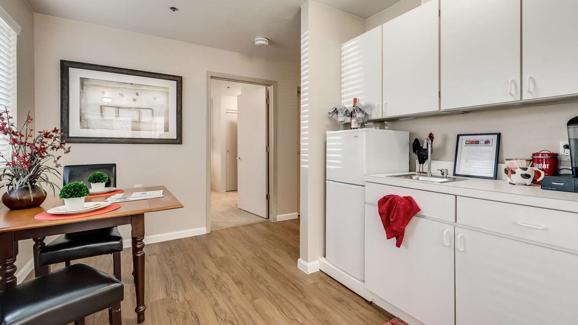 System.Collections.Generic.List`1[AFS.Common.Models.Photo] - Image 6