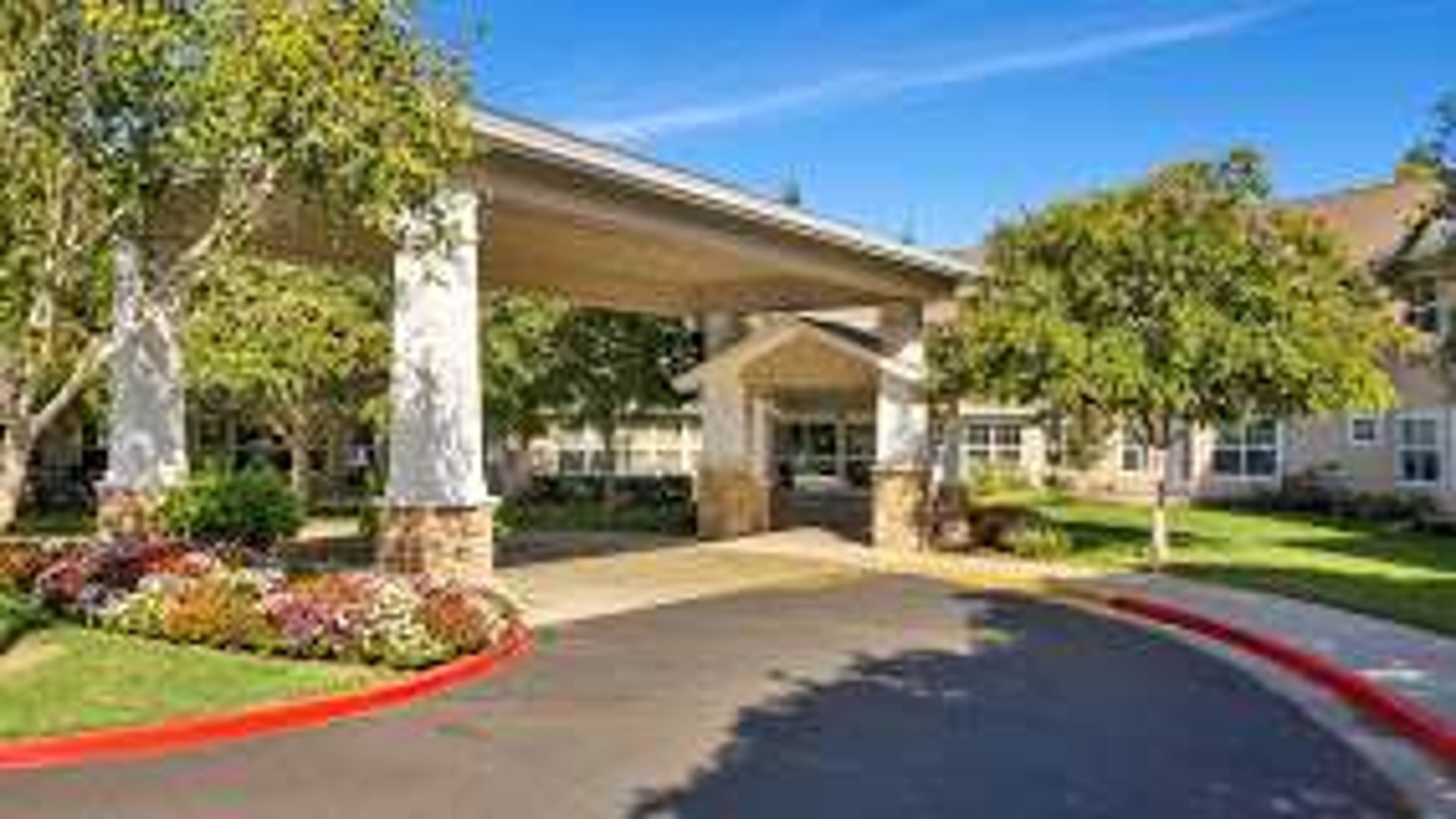 System.Collections.Generic.List`1[AFS.Common.Models.Photo] - Image 1