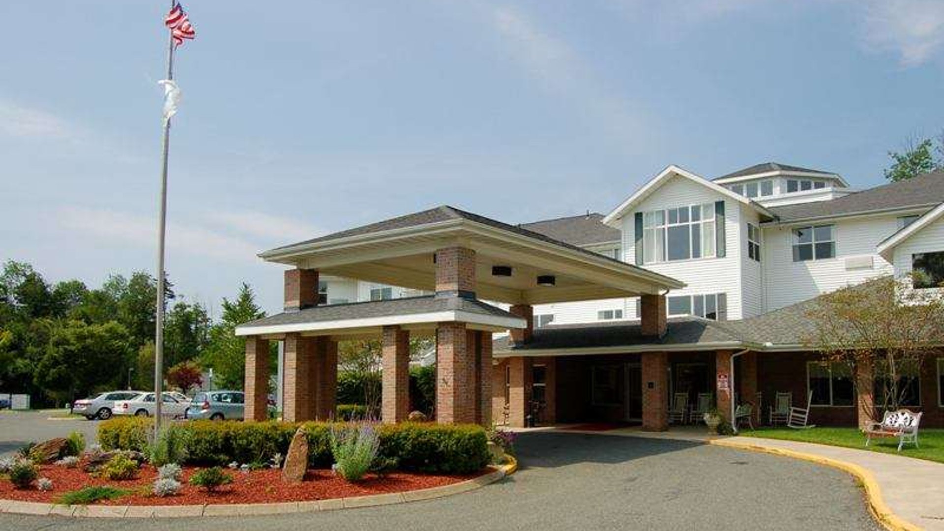 System.Collections.Generic.List`1[AFS.Common.Models.Photo] - Image 1