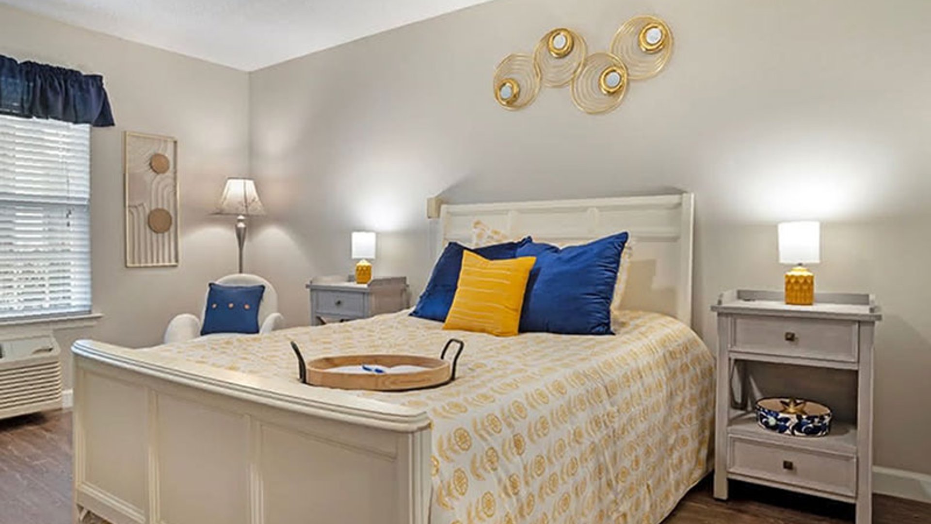 System.Collections.Generic.List`1[AFS.Common.Models.Photo] - Image 6