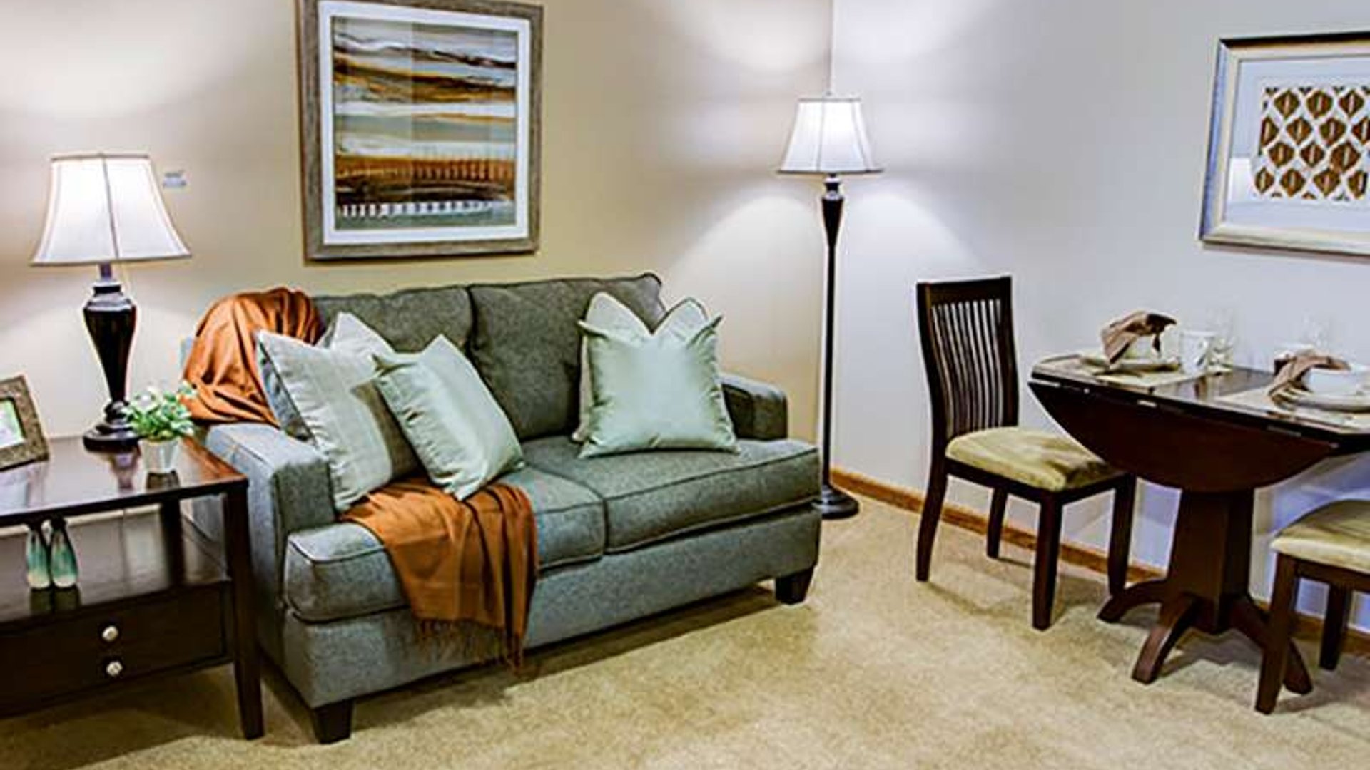 System.Collections.Generic.List`1[AFS.Common.Models.Photo] - Image 4