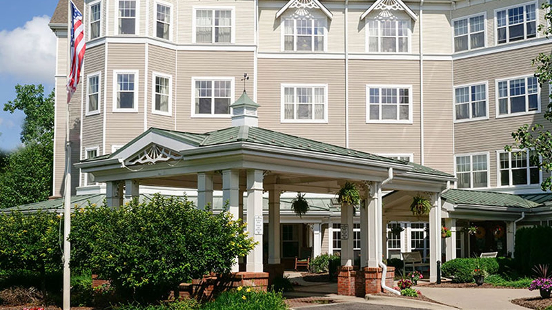 System.Collections.Generic.List`1[AFS.Common.Models.Photo] - Image 1