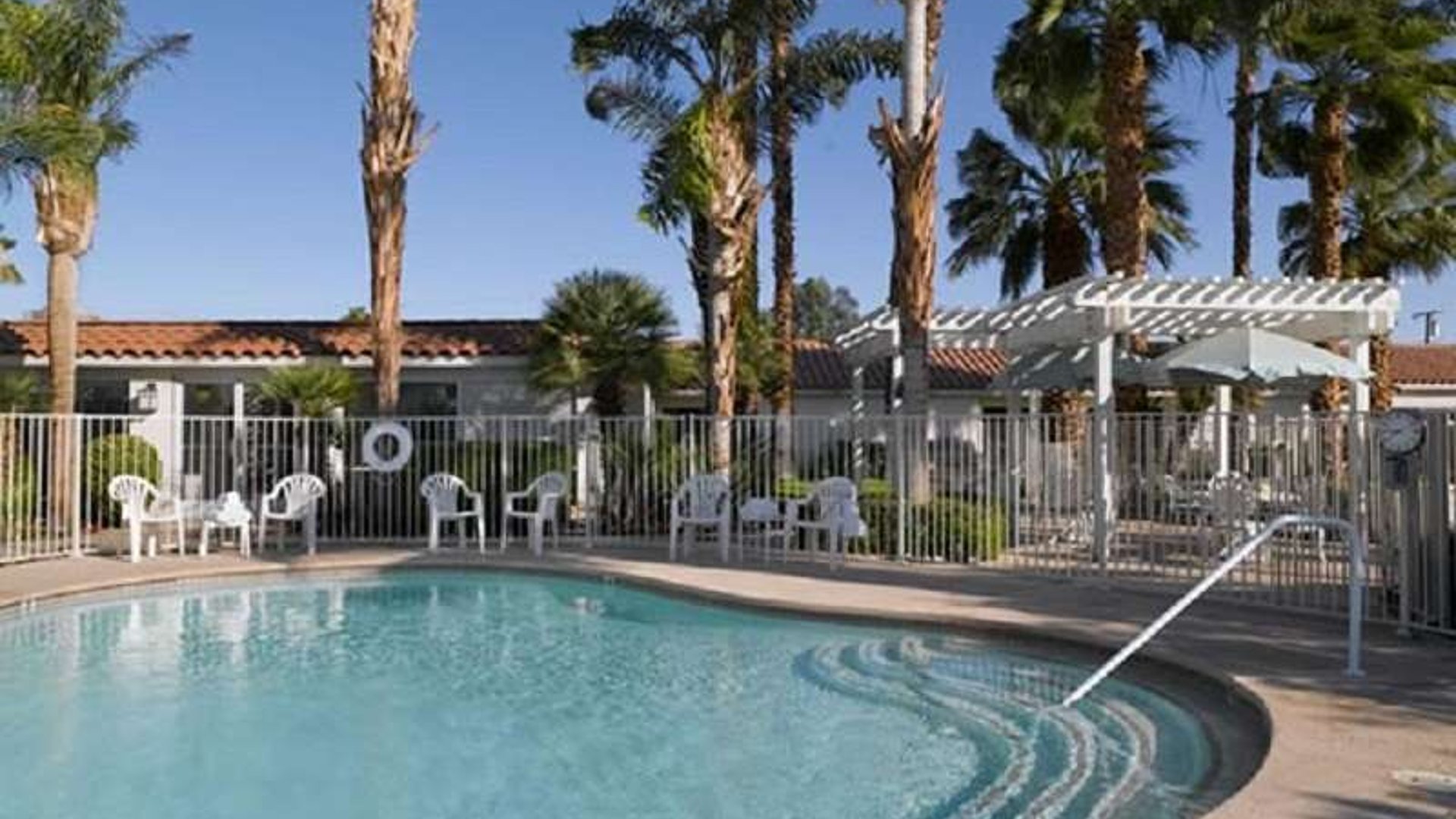 System.Collections.Generic.List`1[AFS.Common.Models.Photo] - Image 2