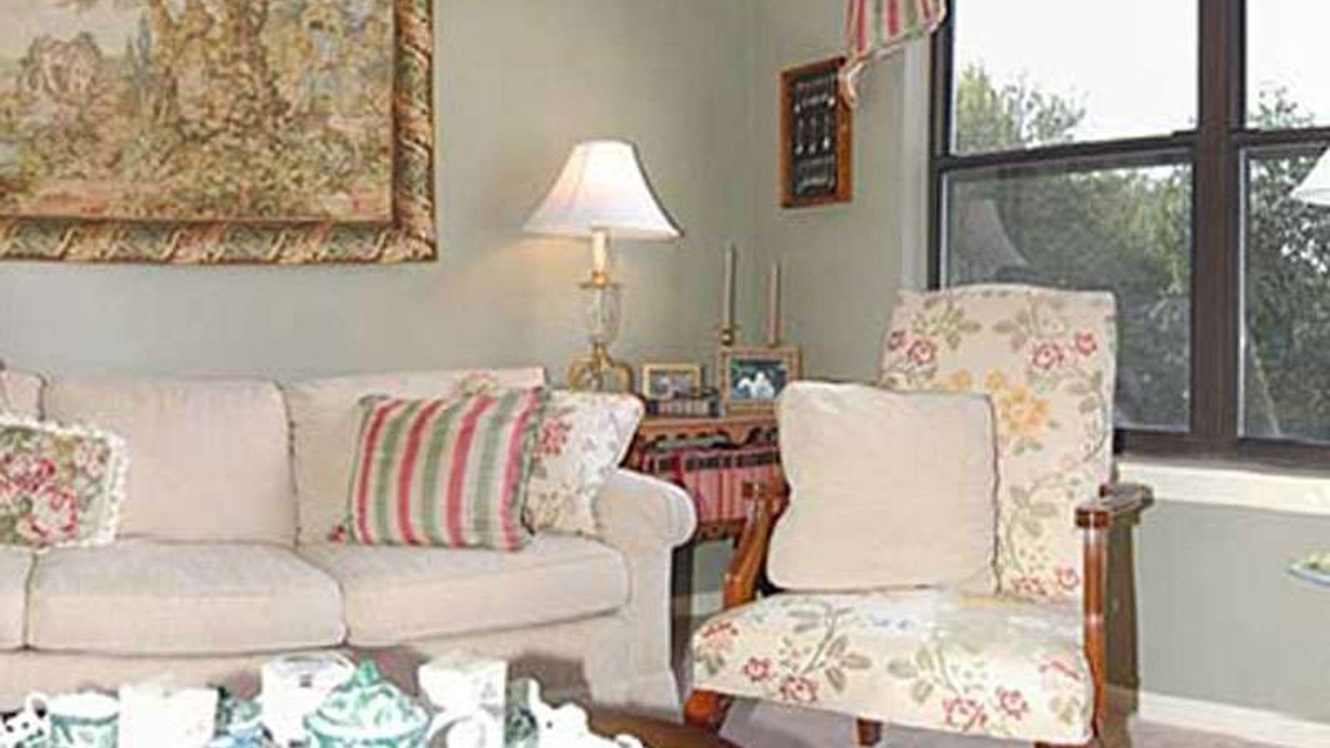 System.Collections.Generic.List`1[AFS.Common.Models.Photo] - Image 3