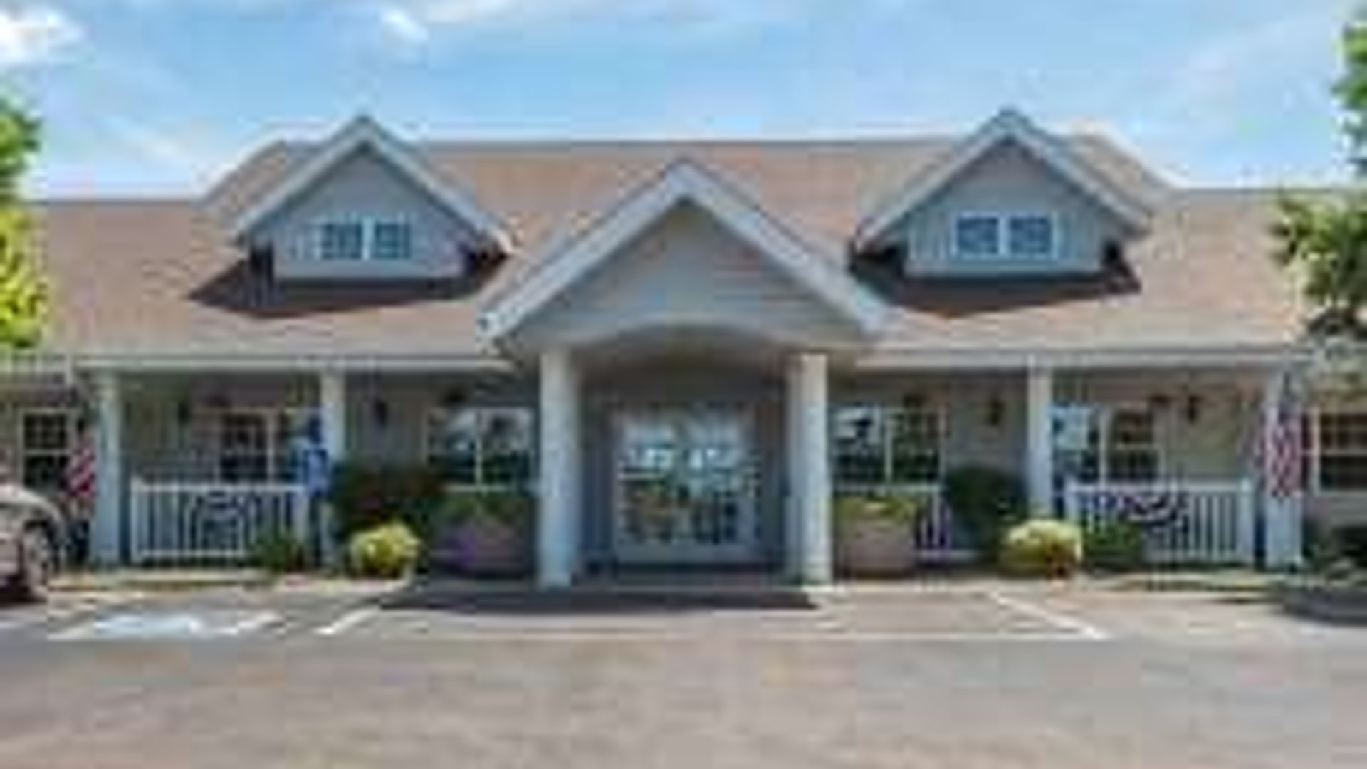 System.Collections.Generic.List`1[AFS.Common.Models.Photo] - Image 1