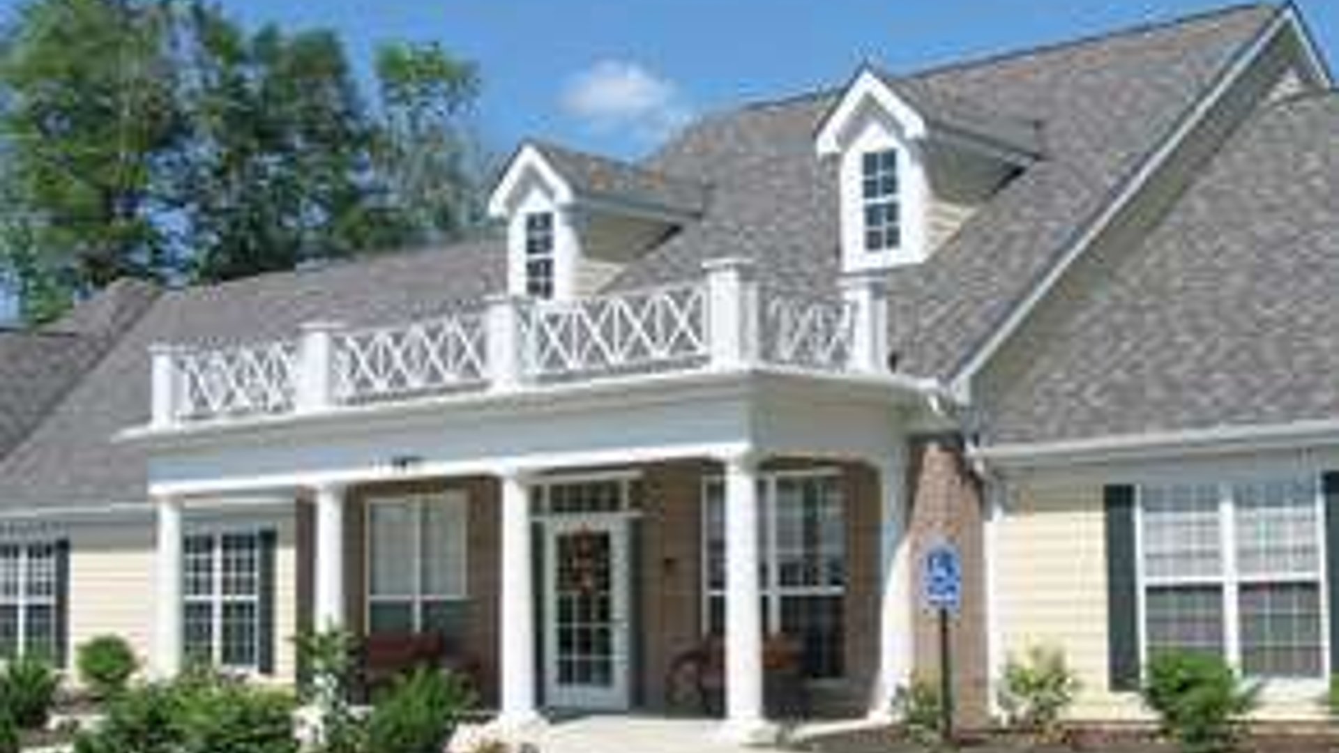 System.Collections.Generic.List`1[AFS.Common.Models.Photo] - Image 1