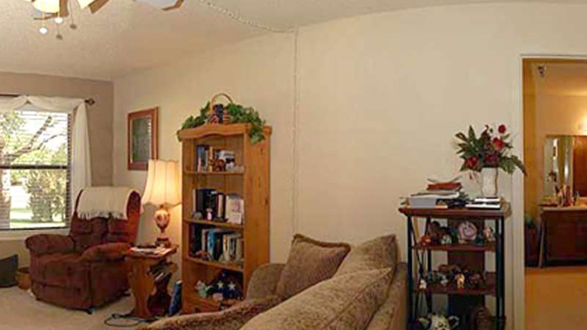 System.Collections.Generic.List`1[AFS.Common.Models.Photo] - Image 3