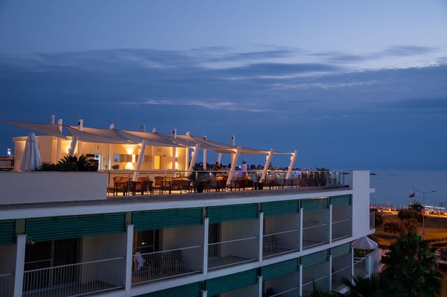 Sunset Bar