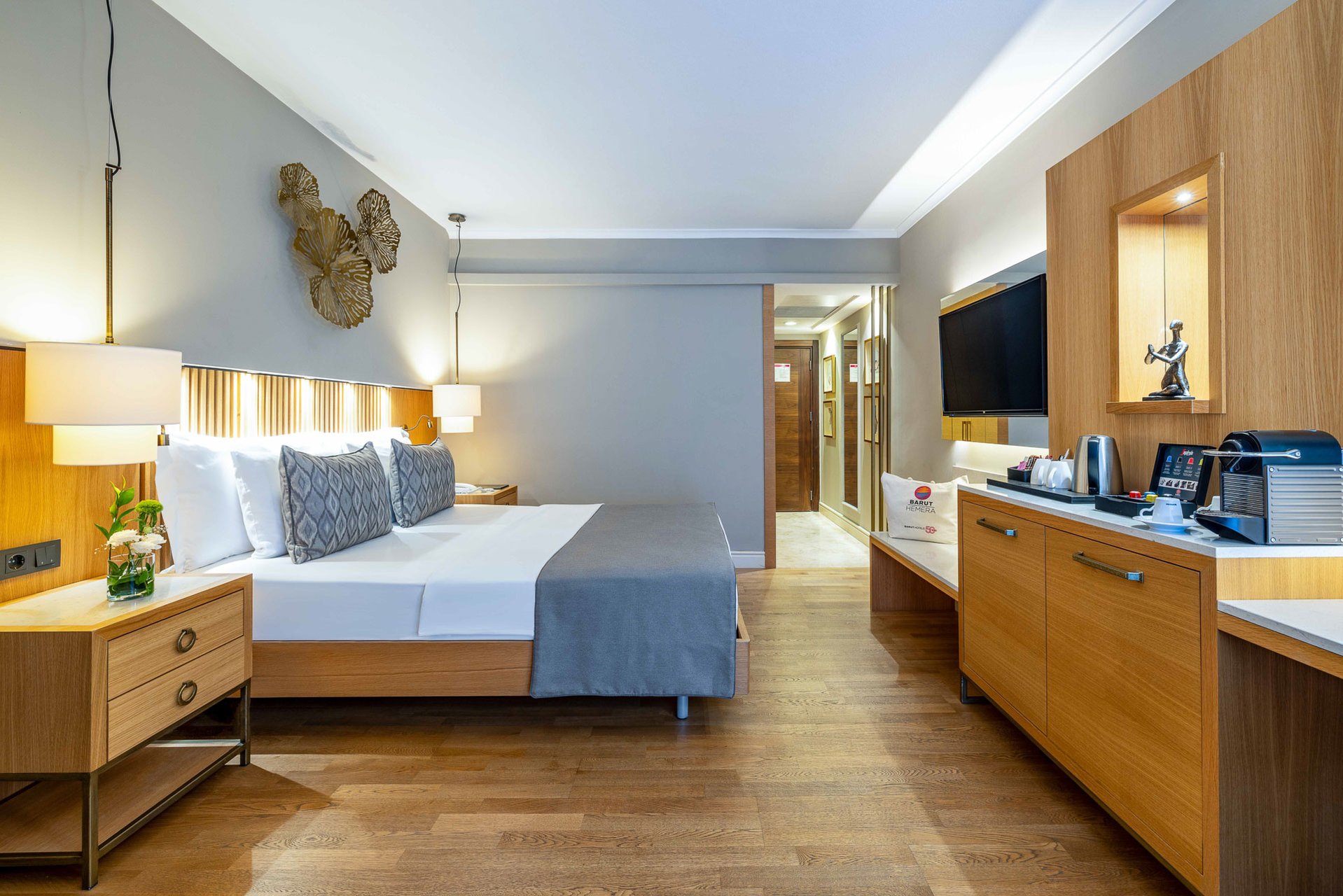 Superior Room with Jacuzzi on the Balcony