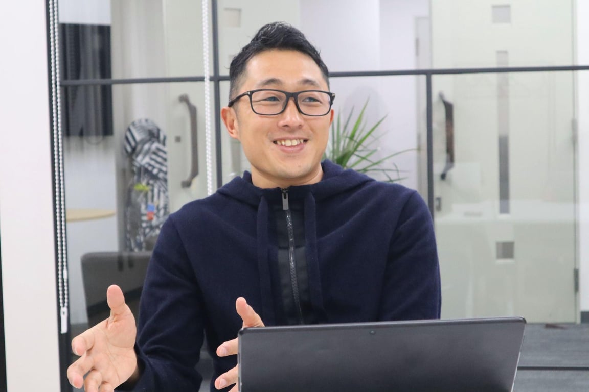 質問に答えるワンチーム渡会社長の写真