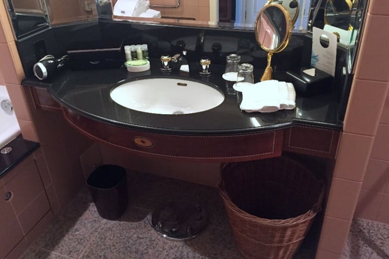 westin_tokyo_accessible_room-measurements_15