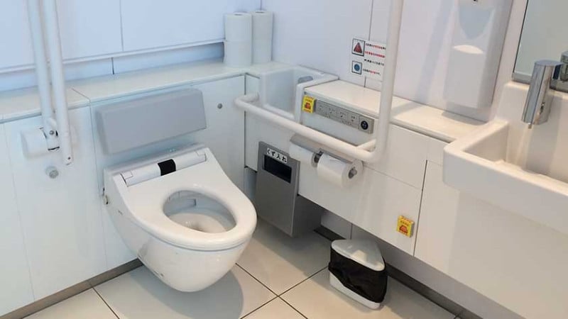 1901 tokyo skytree tembo galleria toilet 2