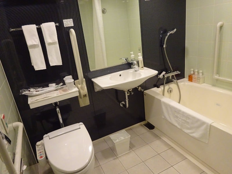 mitsui_garden_hotel_ueno_toilet_2