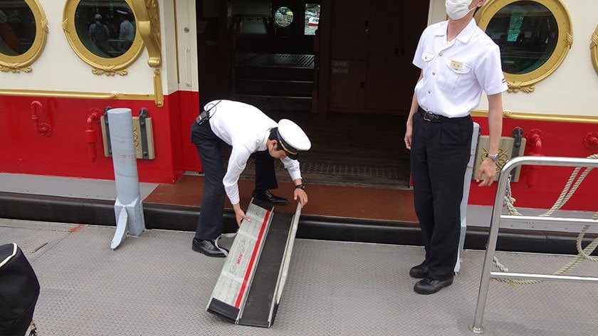 Slope onto Hakone Sightseeing Ferry
