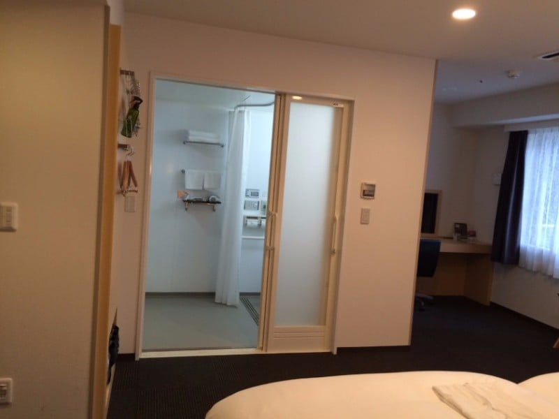best-western-hotel-fino-osaka-shinsaibashi-accessible-room-4
