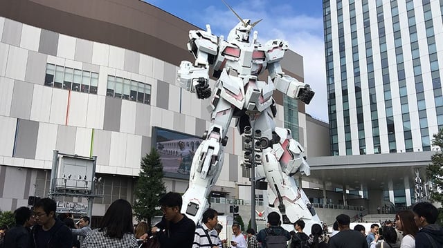 Gundam Statue in Tokyo