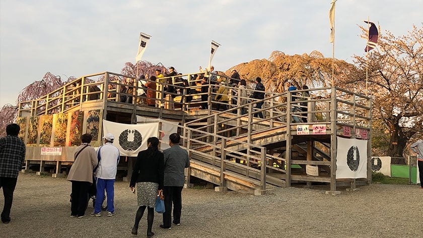 Hirosaki Castle photo platform