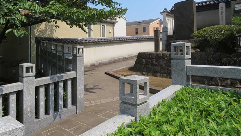 4506 sengakuji temple ramp