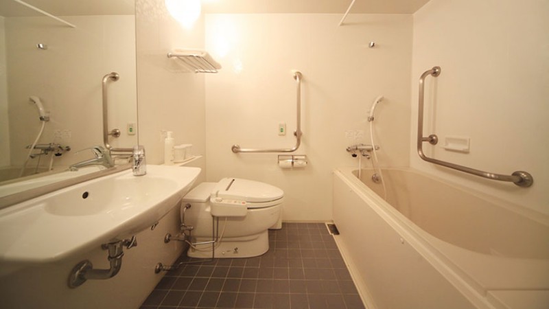 sunroute-higashi-shinjuku-toilet