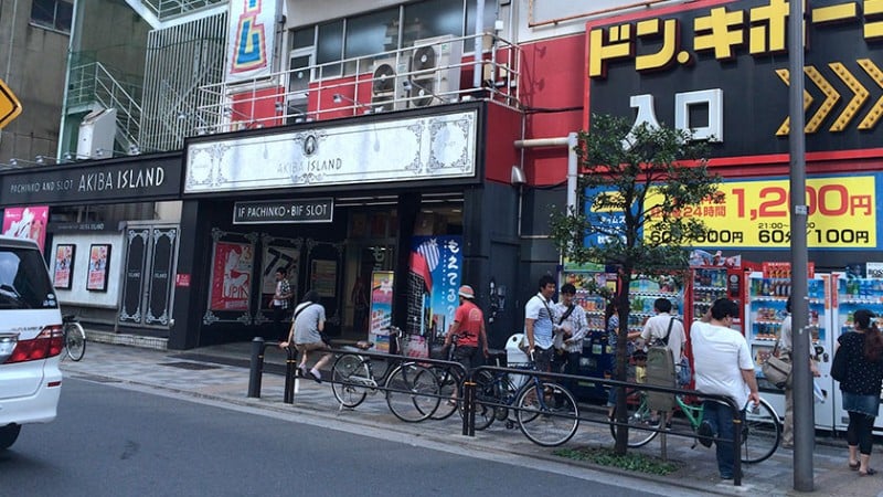 1828 donkey rear entrance