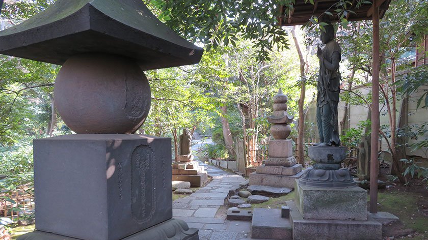 Nezu Museum garden