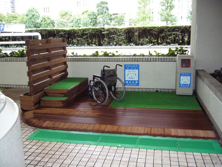 toilet for assistance dog 768x576