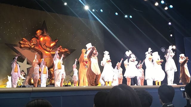 Tokyo disneyland show