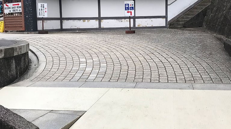 naritasan shinshoji ramp to elevator 1 768x432