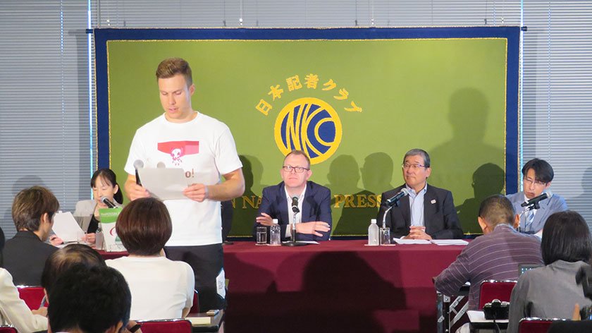 Markus Rehm sharing his thoughts on the i'mPOSSIBLE teaching materials