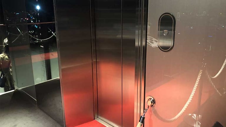 tokyo tower elevator to upper level 768x432