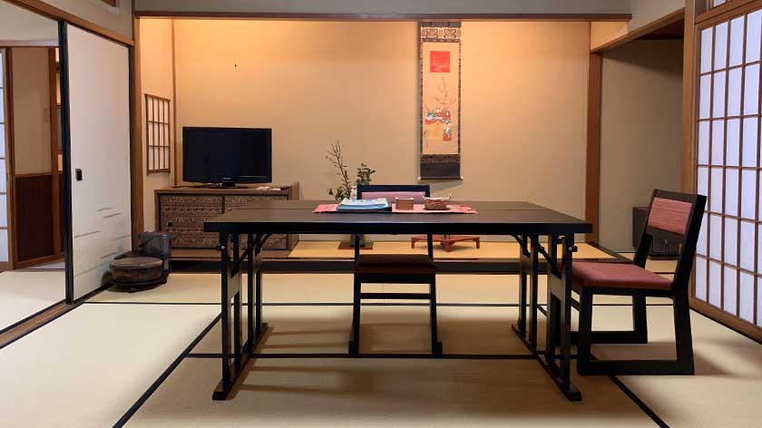 Main room in Kozeniya's Houden Suite