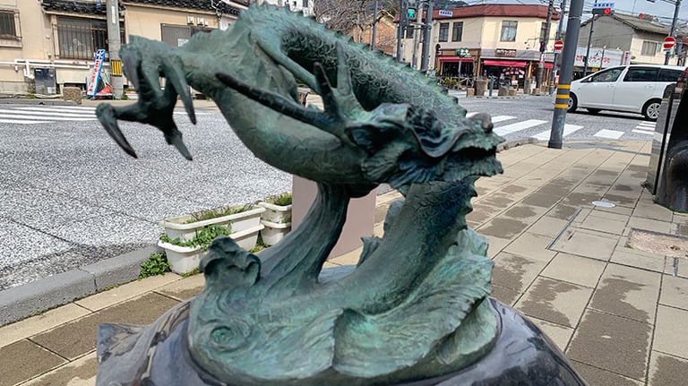 mizuki shigeru road statue 768x432