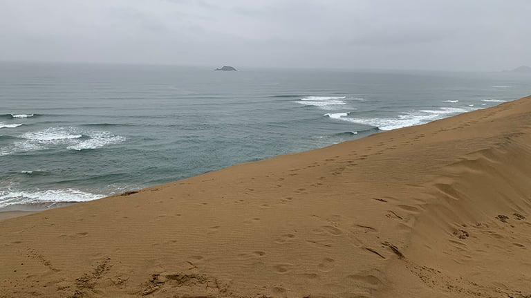 tottori sand dunes sea of japan 768x432
