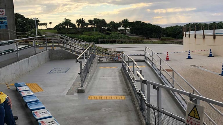 Okinawa Churaumi Aquarium okichan theater accessible seating 768x432
