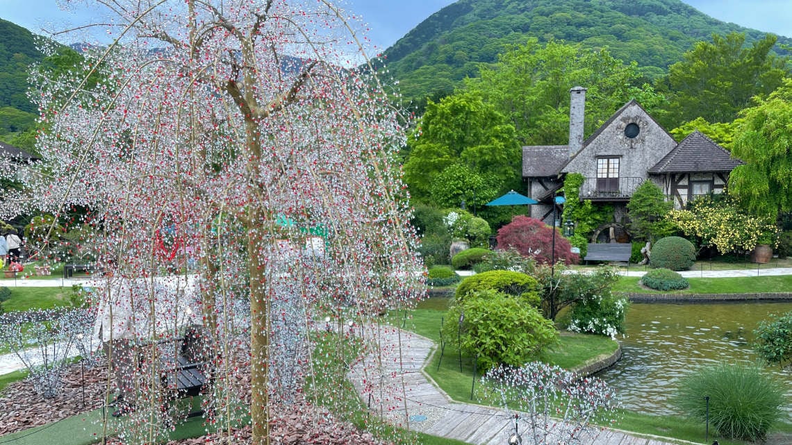 Hakone Glass no Mori Venetian Glass Museum garden