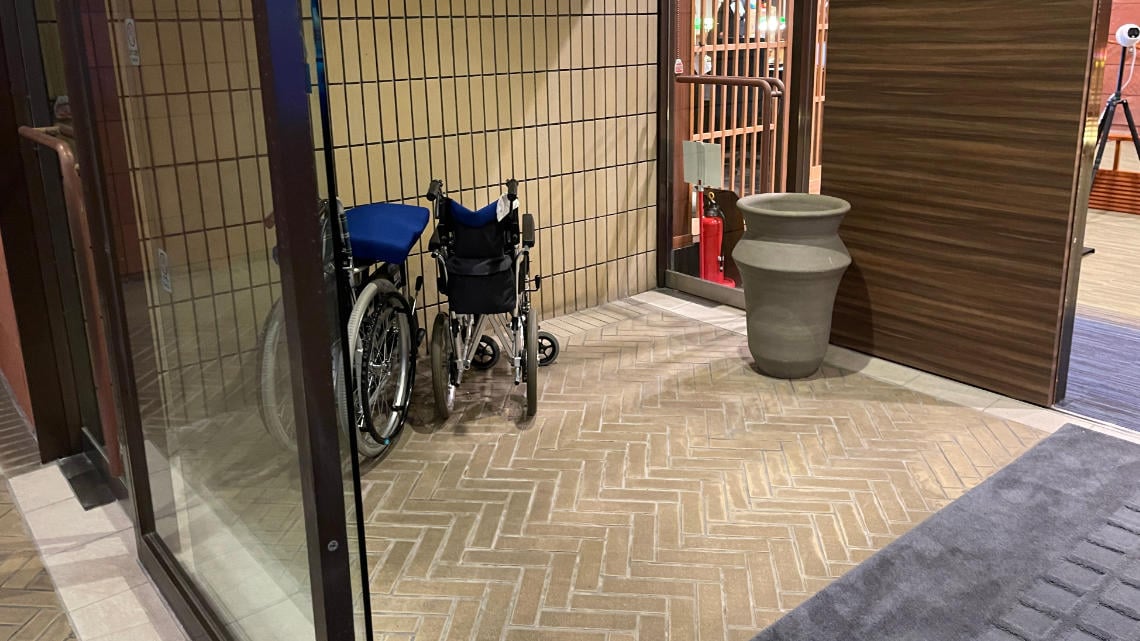 Wheelchairs available at entrance