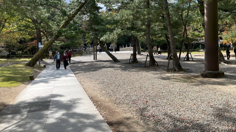 Smooth path leading to the shrine