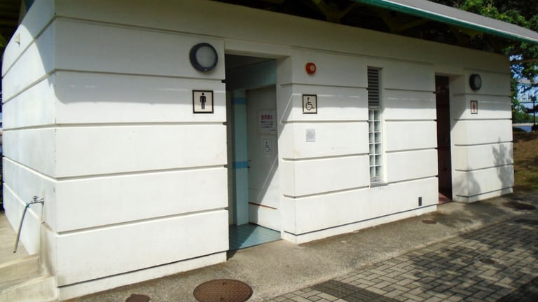 Restroom outdoor at Sea Paradise closer 768x432