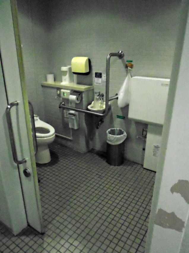 Sea Paradise restroom 1a