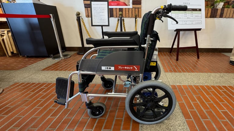 A simple wheelchair with power assistance, available for borrowing at the guest center. A simple wheelchair with power assistance, available for borrowing at the guest center.