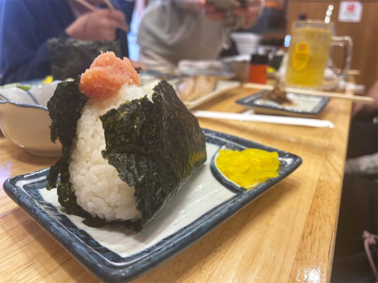 Asakusa family onigiri 768x576