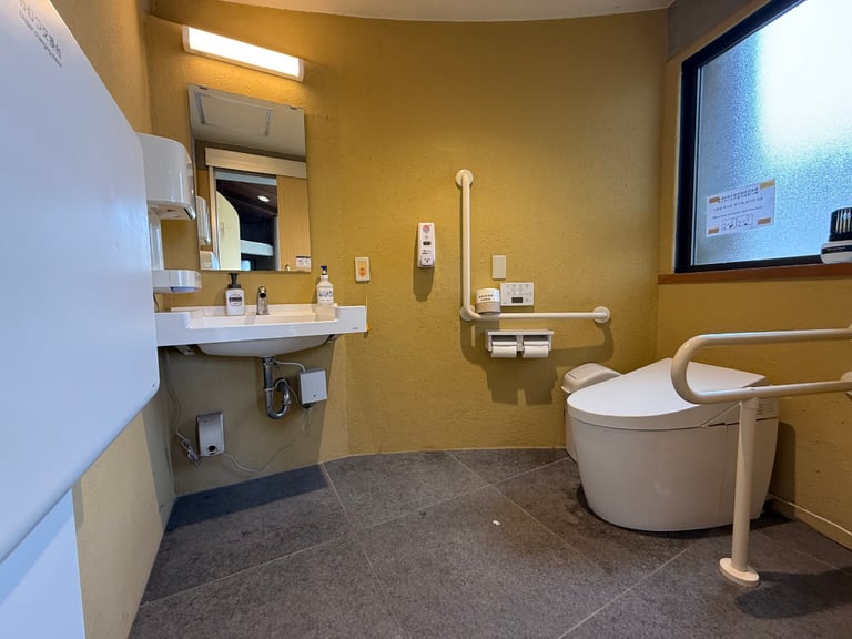 oniishi bozu restroom 768x576