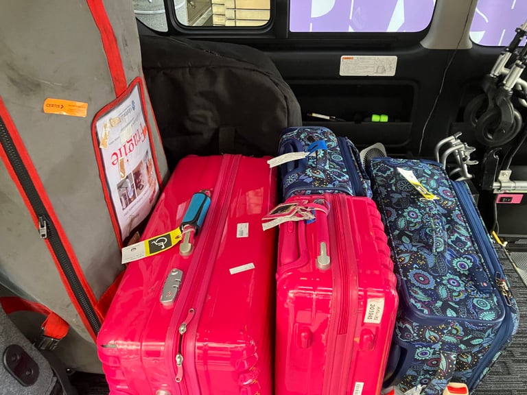 Room Interior 2 768x576