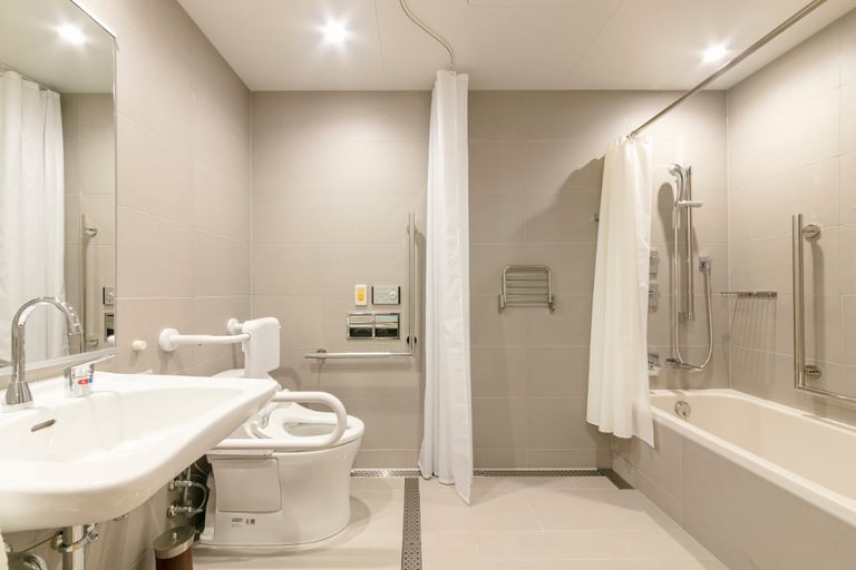 Miyako Hotel Hakata accessible room bathroom 768x512