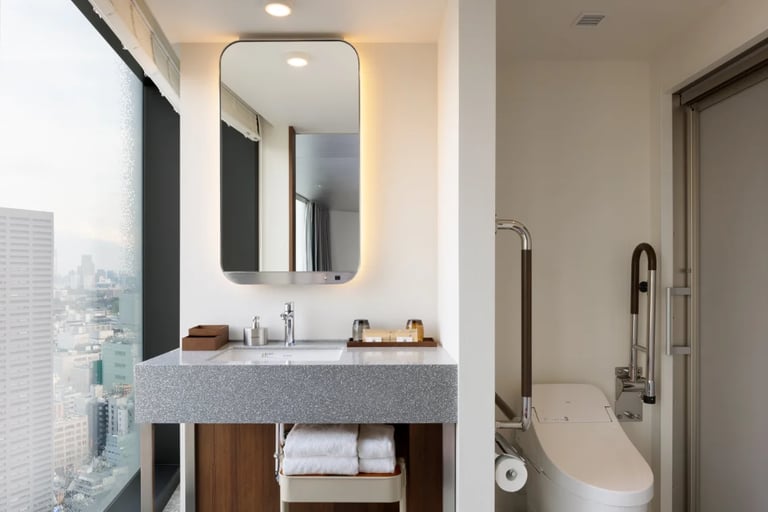 HOTEL GROOVE SHINJUKU Accessible Twin Bathroom area 1 768x512