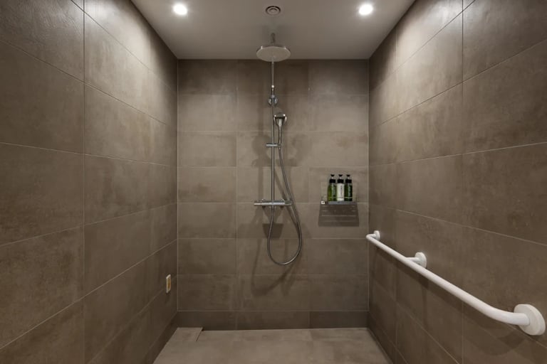 HOTEL GROOVE SHINJUKU Accessible Twin Bathroom area 2 768x512