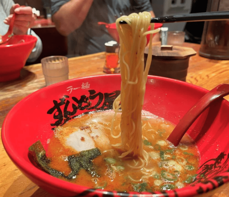accessible kyoto pontocho tour ramen noodles red bowl 768x660