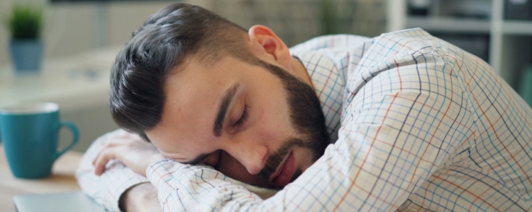 I disturbi del sonno e la caduta dei capelli